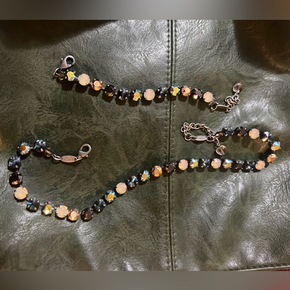 Sabika necklace and bracelet set! Very pretty!
